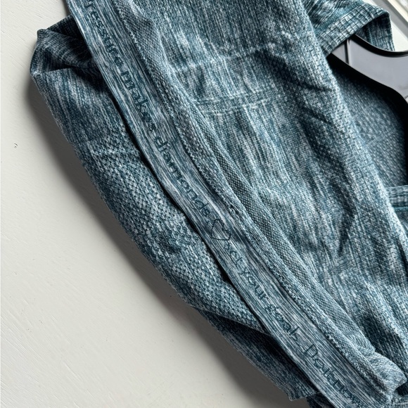 Lululemon Swiftly Tech Short Sleeve 2.0 - Picture 4 of 4